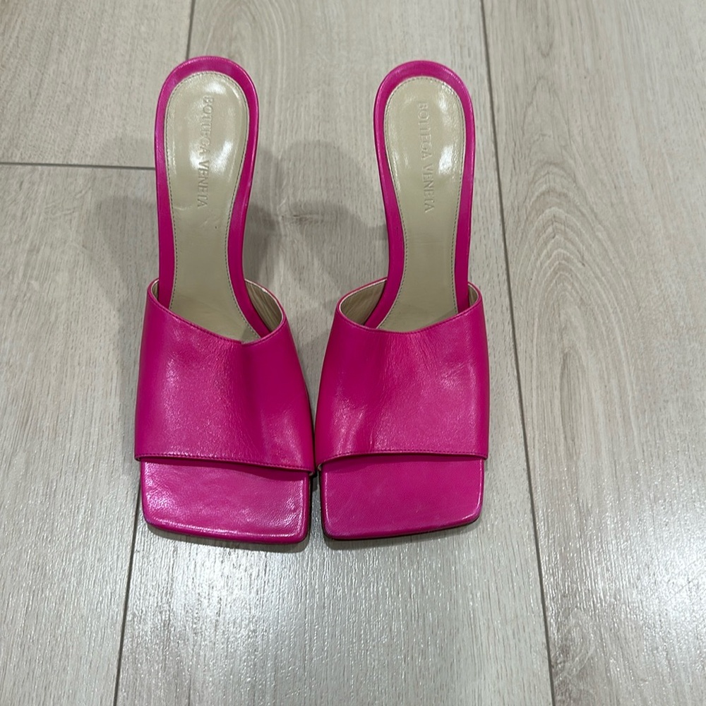 Bottega Veneta Stretch Mule